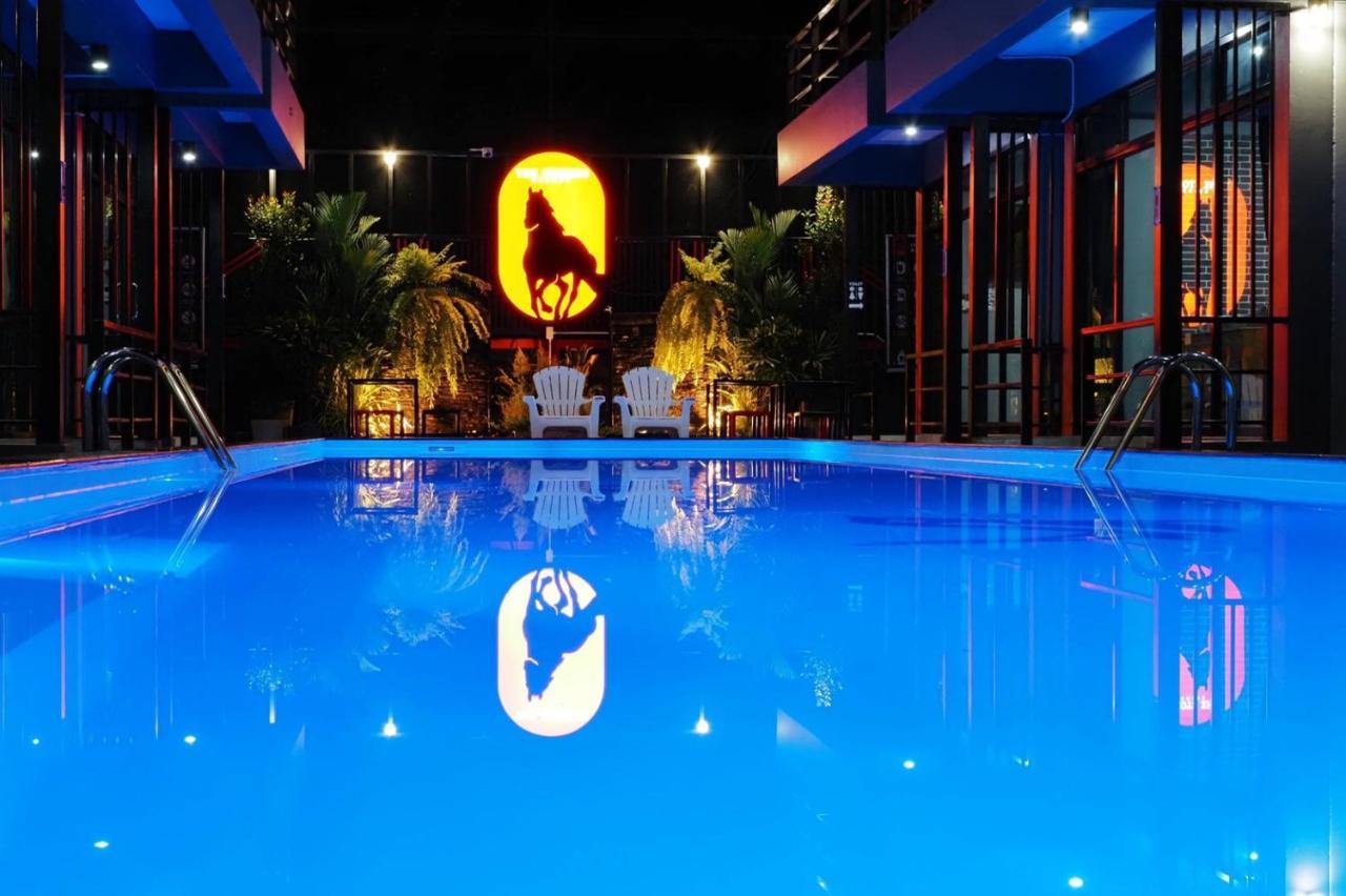 The Stories Resort Ban Phe Exterior foto